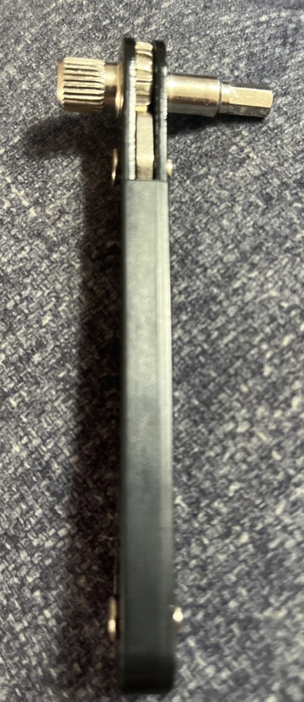 The Ratchet Zinus Hardware Tool 4" Inch VGC