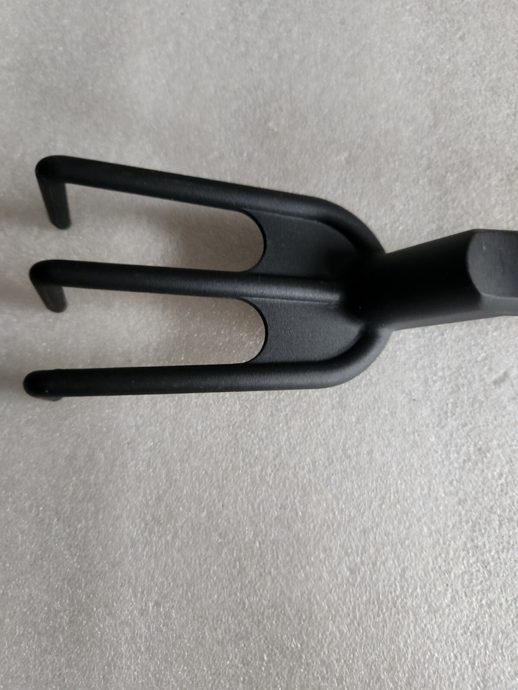 Fiskars FiberComp Cultivator New