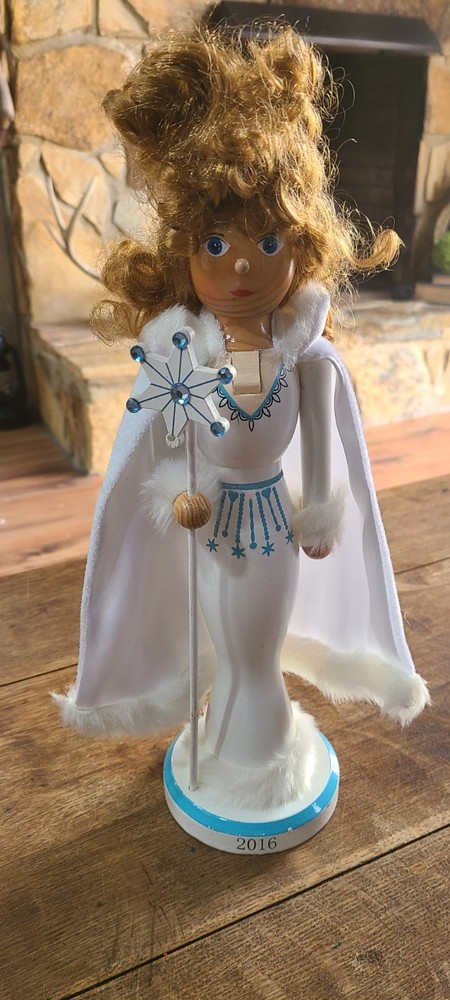 Target Threshold 2016 Wood Snow Queen Nutcracker White With Snowflake 13 In