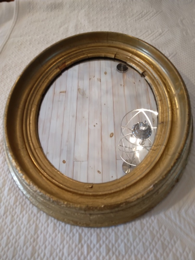 Antique Oval gilt Victorian mirror.
