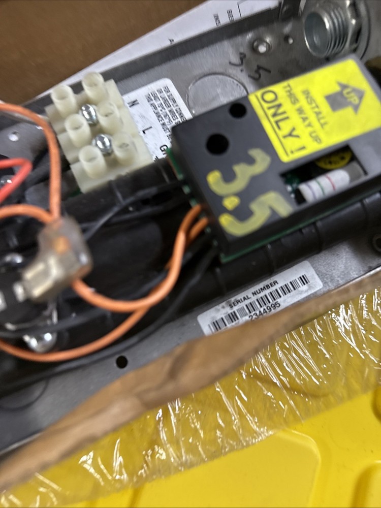 EEMAX SPEX2412 Electric Tankless Water Heater,120V 485A93 See Photos Used