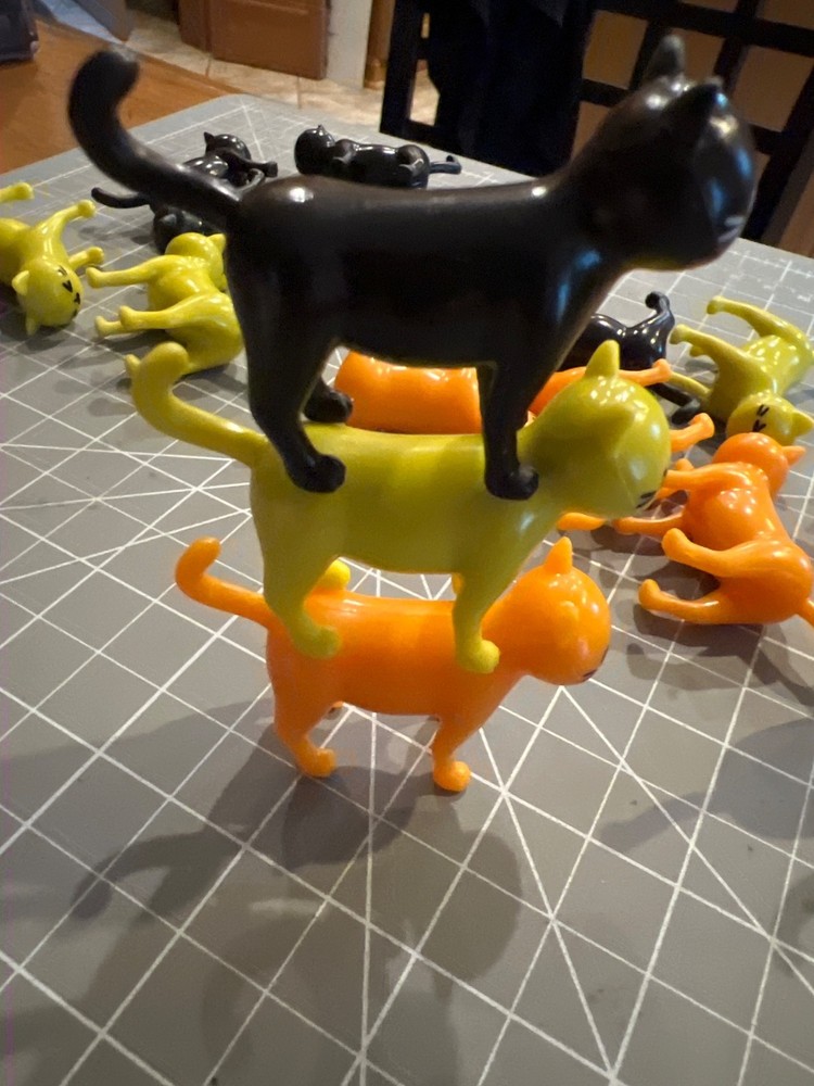 CAT-ASTROPHE Catastrophe Cat Stacking Game COMPLETE