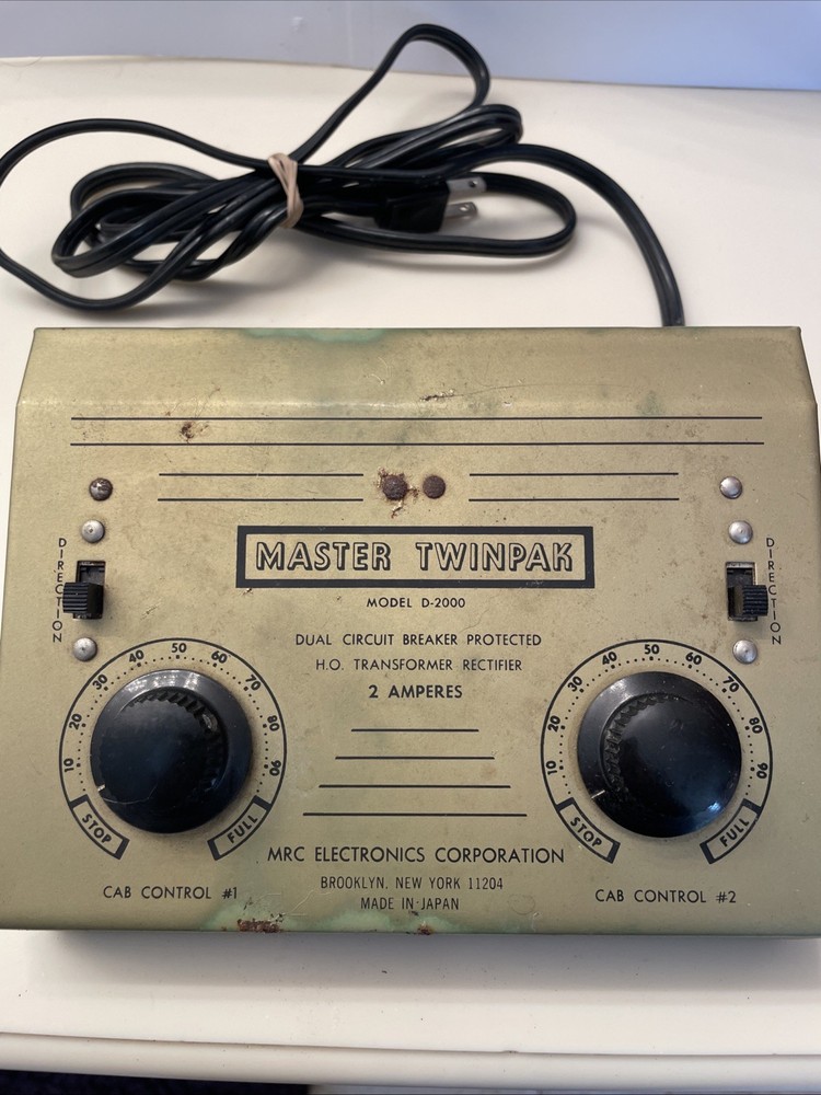 Vintage MRC Electronics Train Master Twinpak Transformer Model D-2000 -Working!