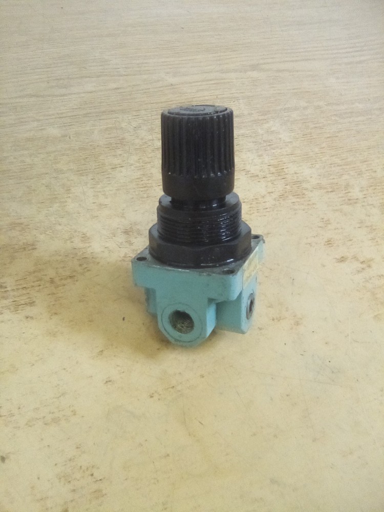 Wilkerson R00-01-000 Regulator