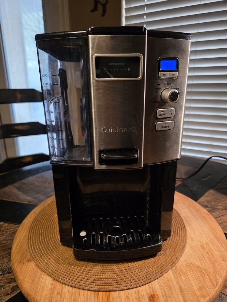 Cuisinart  Programmable Coffeemaker DCC-3000 Coffee-on-Demand 12-Cup