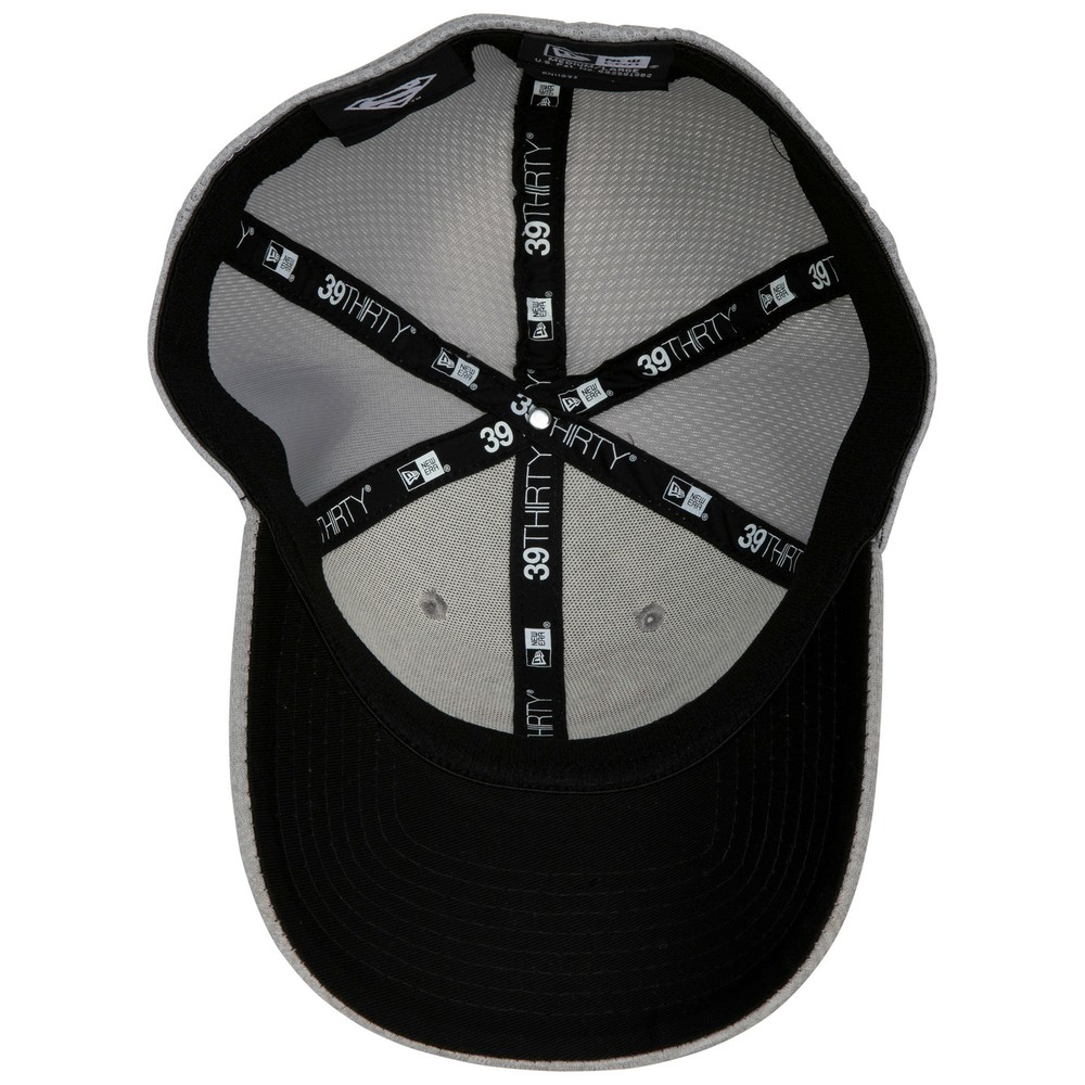 Superman Symbol Grey Shadow Tech New Era 39Thirty Fitted Hat Grey