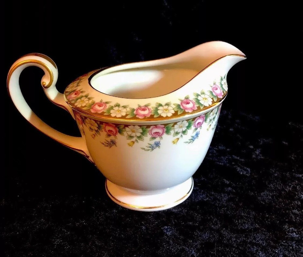 Noritake Beverly 5162 Creamer