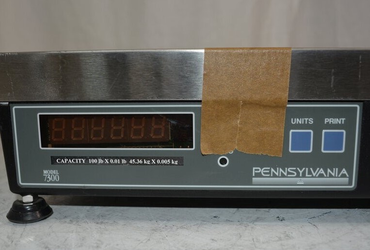 Pennsylvania 7300 100LB Shipping Display Scale Black SEE NOTES
