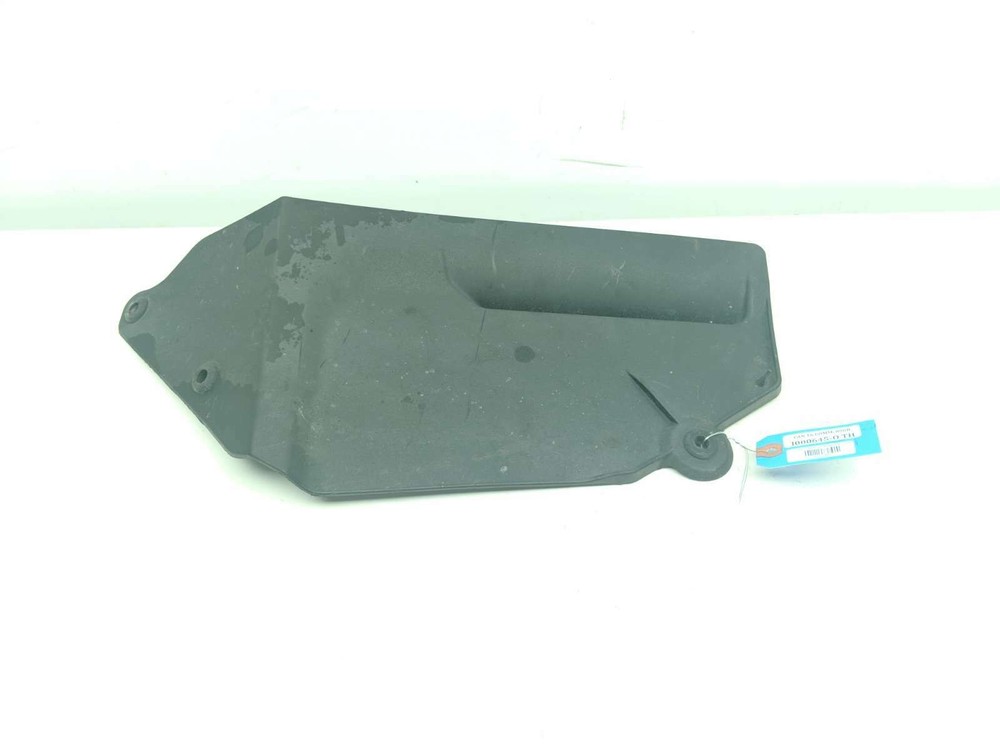 16 Can Am Commander 800R XT Left Right Inner Deflector Panel Plastic 705002894