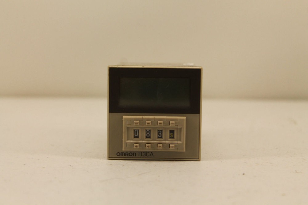 Omron H3CA-8 Timer