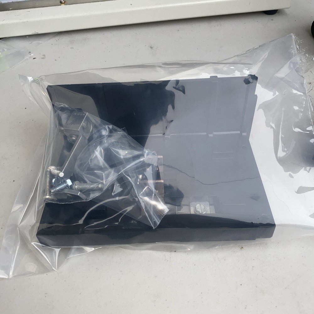 GE Mini Mod II Meter Socket Breaker Base 125 Or 200A General Electric TMP3 & 4.