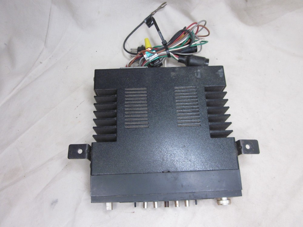 untested vintage REALISTIC STEREO FREQUENCY EQUALIZER BOOSTER model 12-1954