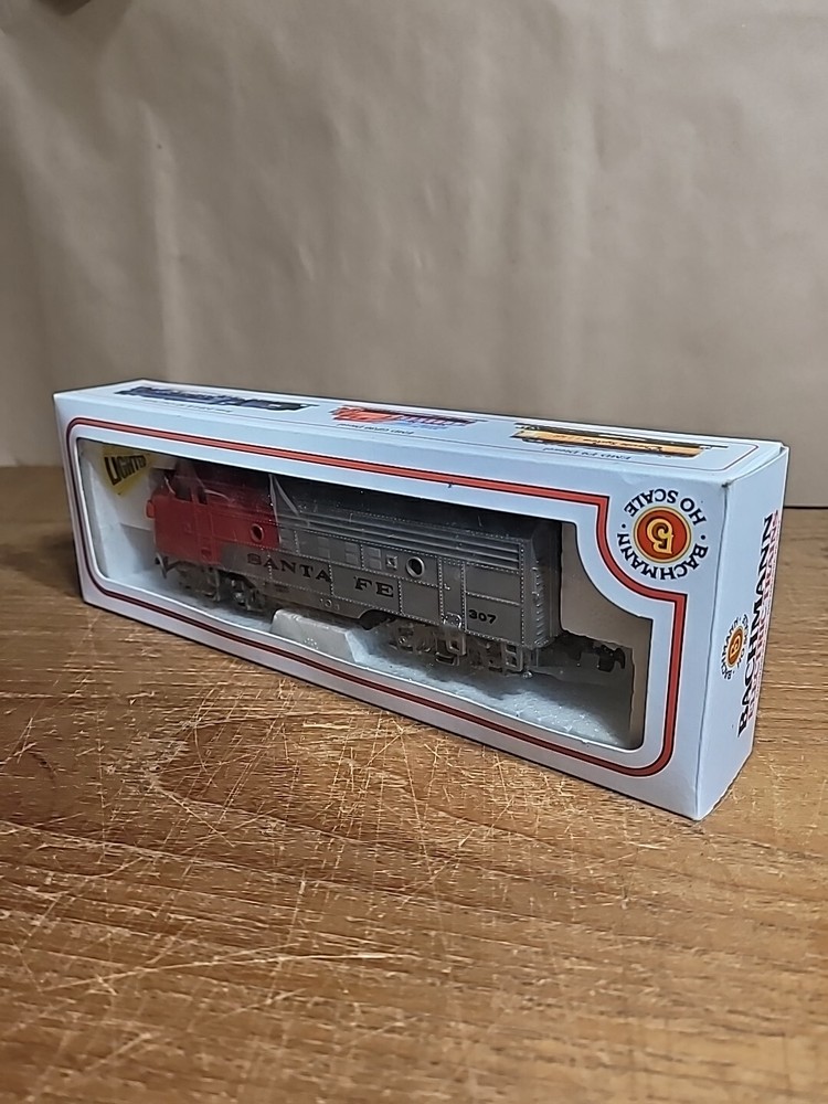 Bachmann HO Santa Fe 307 Diesel Engine