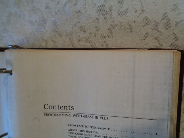 Ashton Tate Programming With dBase III Plus Reference Manual