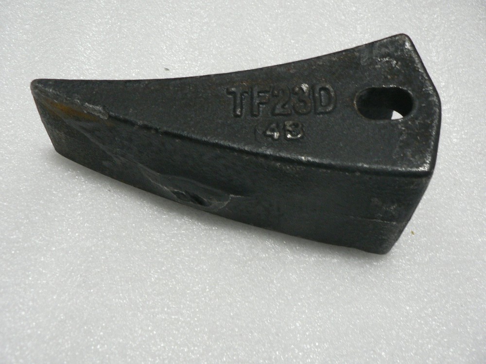 (5 PER PURCHASE) JOHN DEERE SURFACE RIPPING TOOTH TF23D