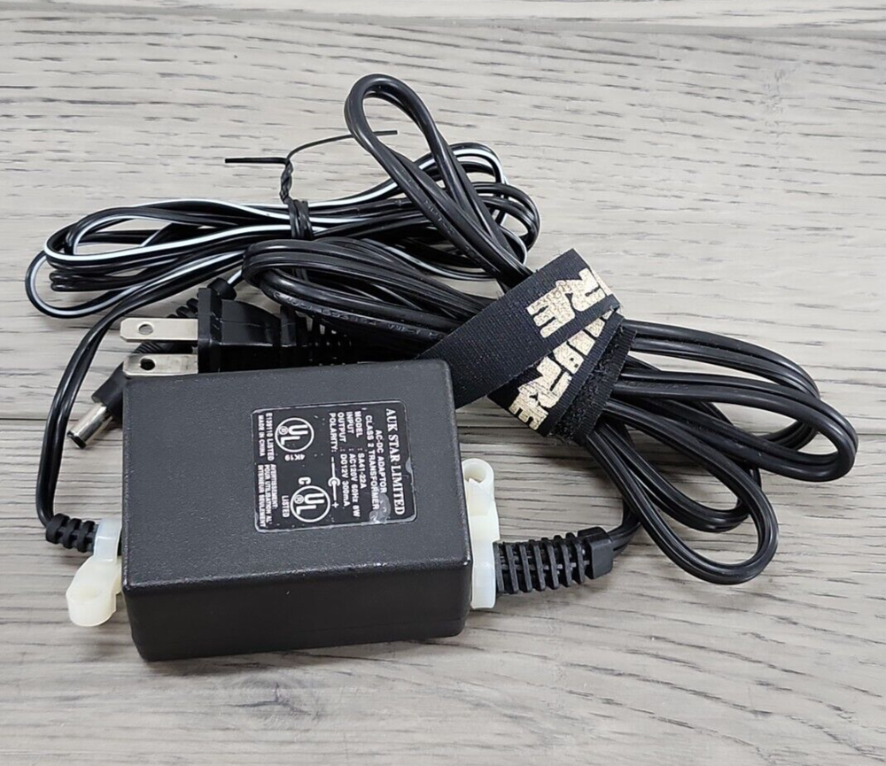 AKG Platnum Series Wireless Receiver Model WR2000 Bundle Pro Audio Equip Tested