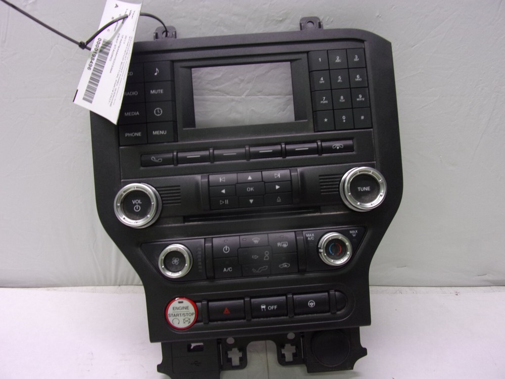 FORD MUSTANG 2017 A/V Equipment control panel