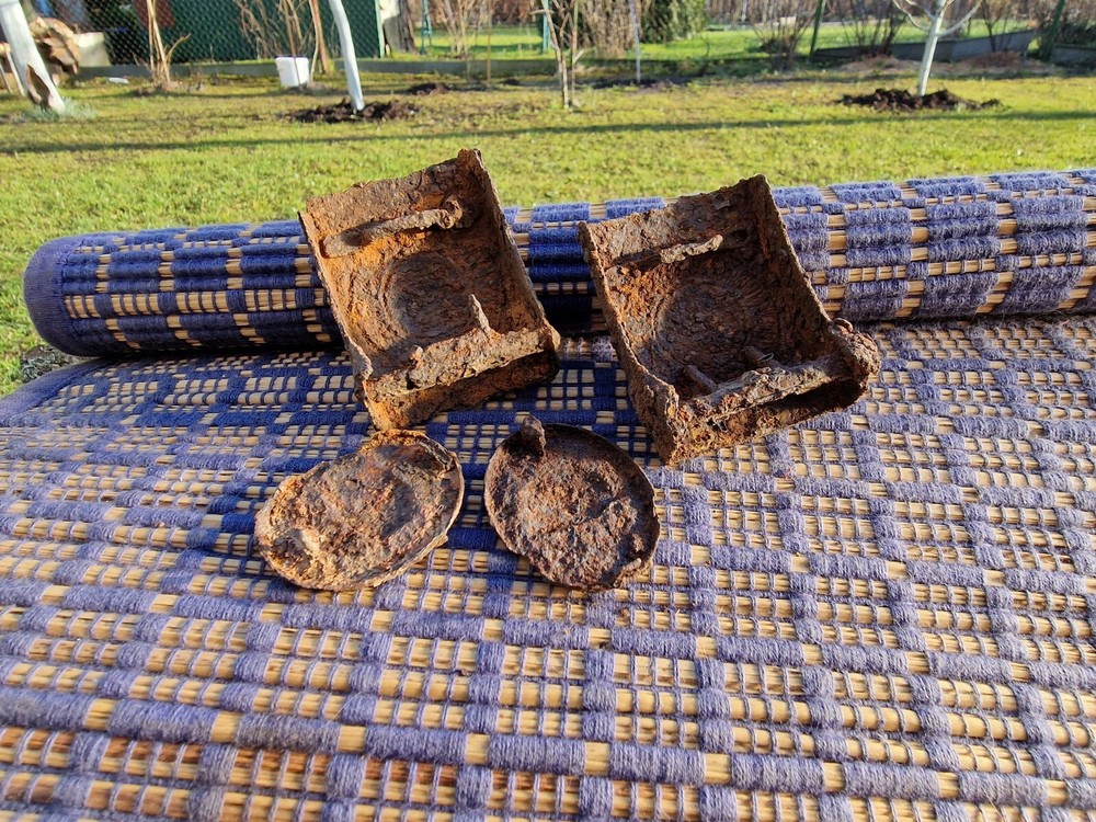 WW2 Original German Badges Front Item Relic.