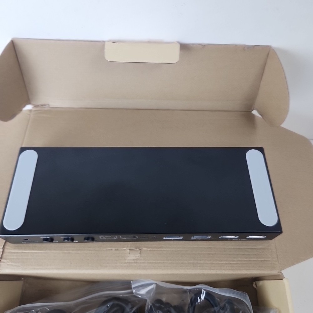 KVM Switch 2 Monitors 2 Computers 4k 144hz Extended Display HDMI