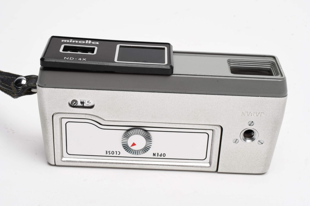Minolta 16 E.E Subminiature camera, case, strap, Works! Clean (Silver)