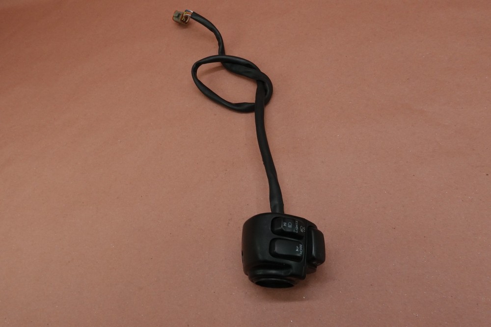 2002-2004 HARLEY-DAVIDSON SOFTAIL Standard FXST LEFT CONTROL HORN SIGNALS SWITCH