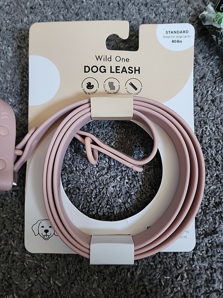 Wild One Adjustable Dog Leash Light Pink, Standard