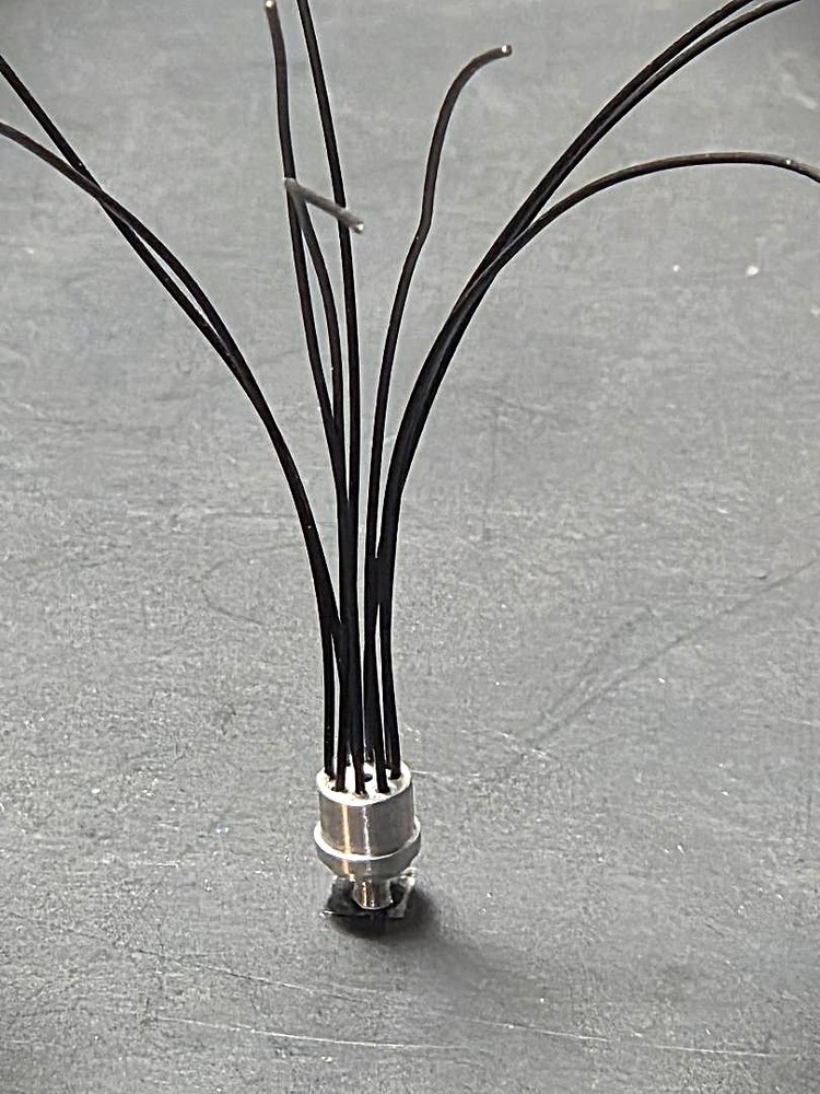 Scale Repro's Plus 7005 1/24,1/25 8 Cylinder Distributor(Black Wire)