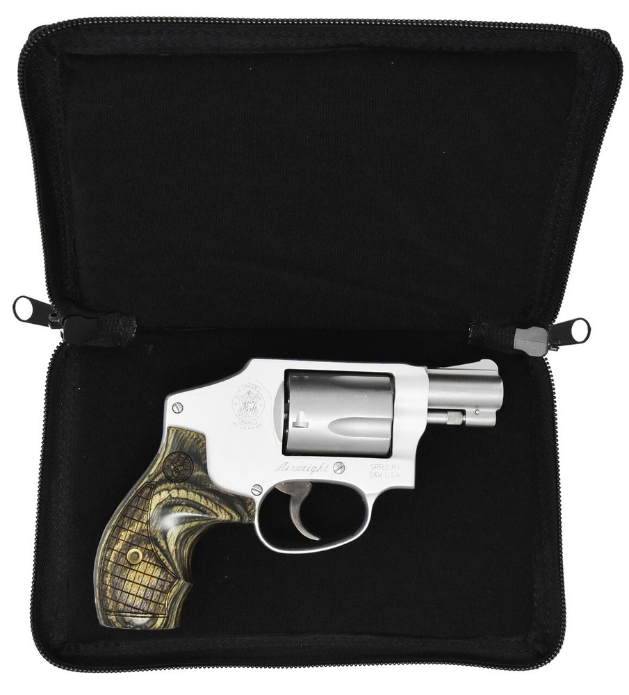 Semi Hard Shell Gun Case with Combo Lock Fits Small to Medium Sized Guns