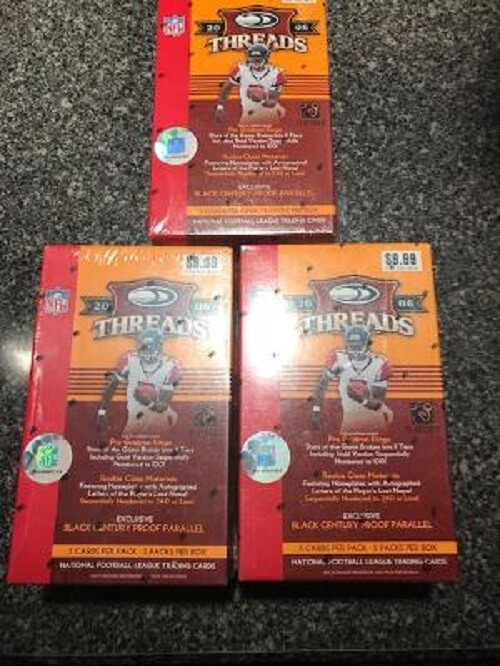 (1) 2006 Donruss Threads Football Blaster box