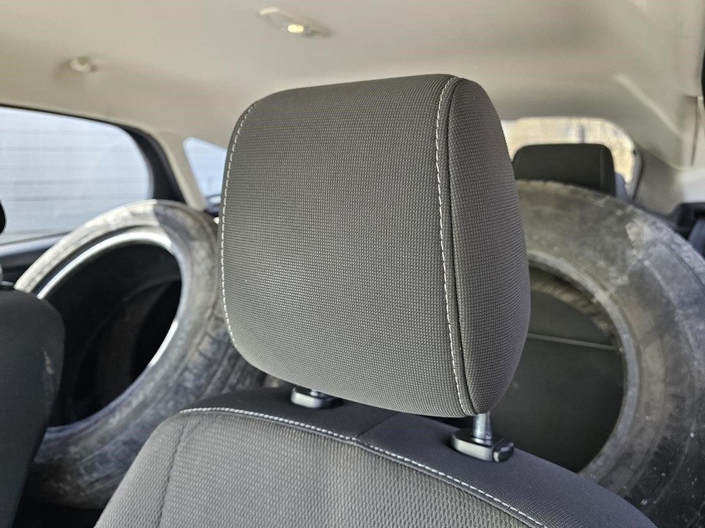 FOCUS     2012 Headrest 2443281