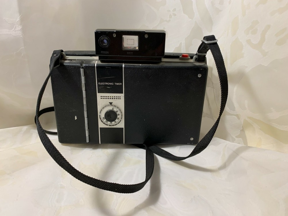 Polaroid Camera Countdown M 80 Automatic Land Camera Vintage
