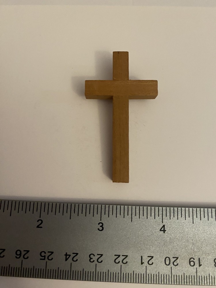 Religious Cross Lapel Pin P77