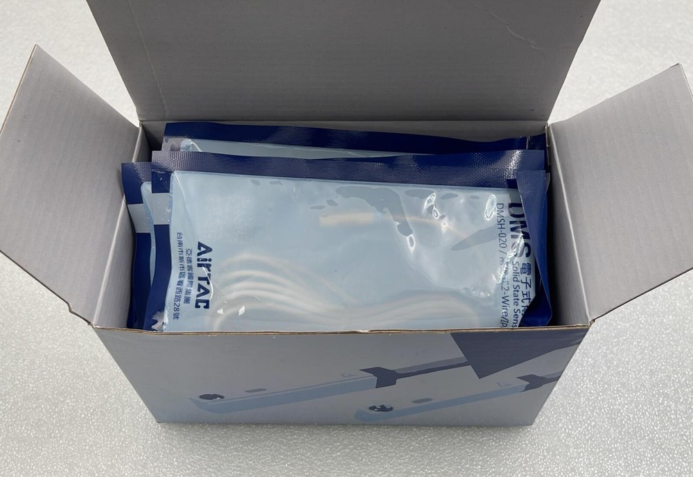 NEW - Airtag DMSH-020 Solid State Sensor 2-Wire IP64 [1 pack - 10pcs]