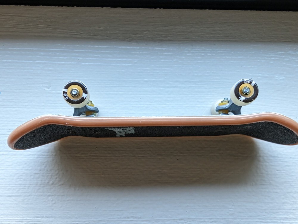 Birdhouse FUN! Techdeck Fingerboard