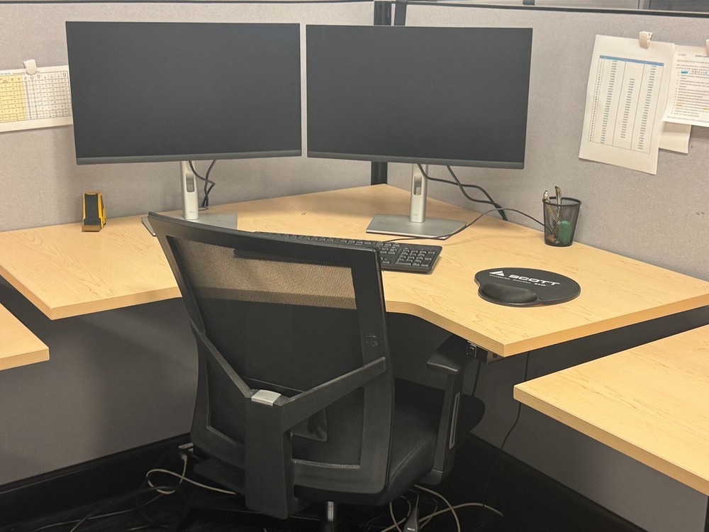 20 SLIGHTLY USED Office Cubicles