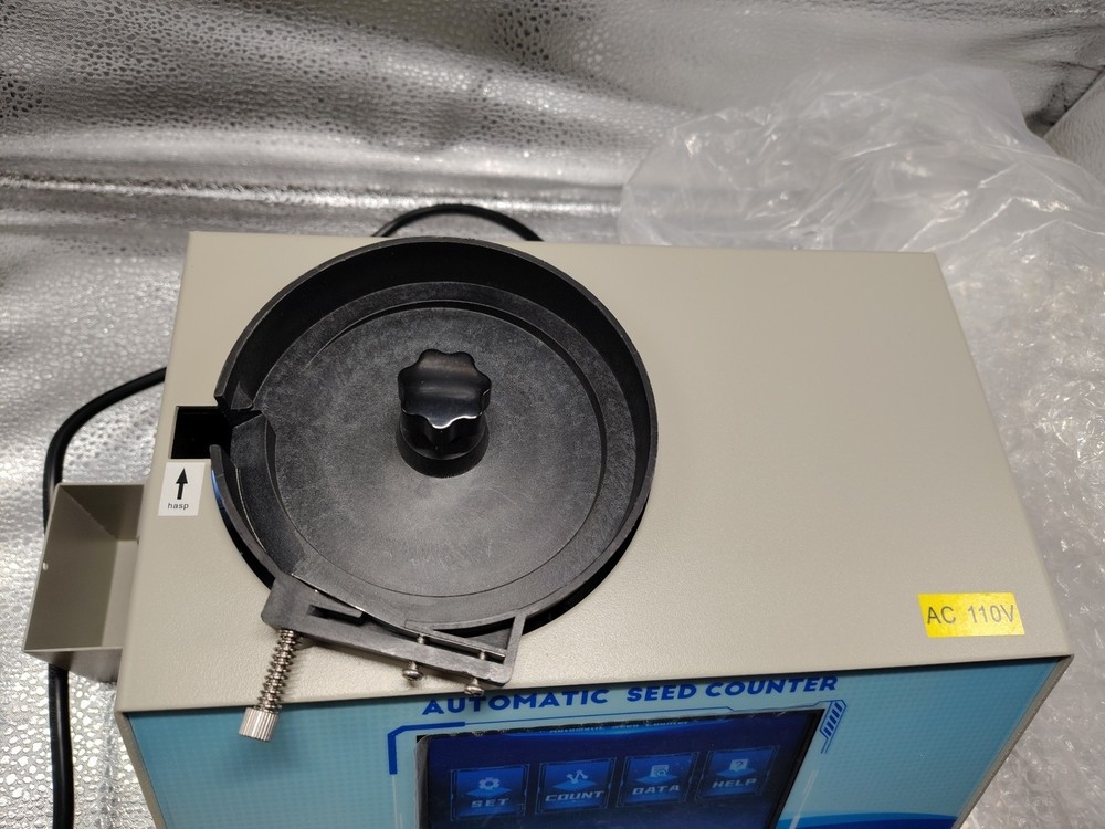 CGOLDENWALL Automatic Touchscreen Seeds Counter Machine, 110V (Missing Plates)