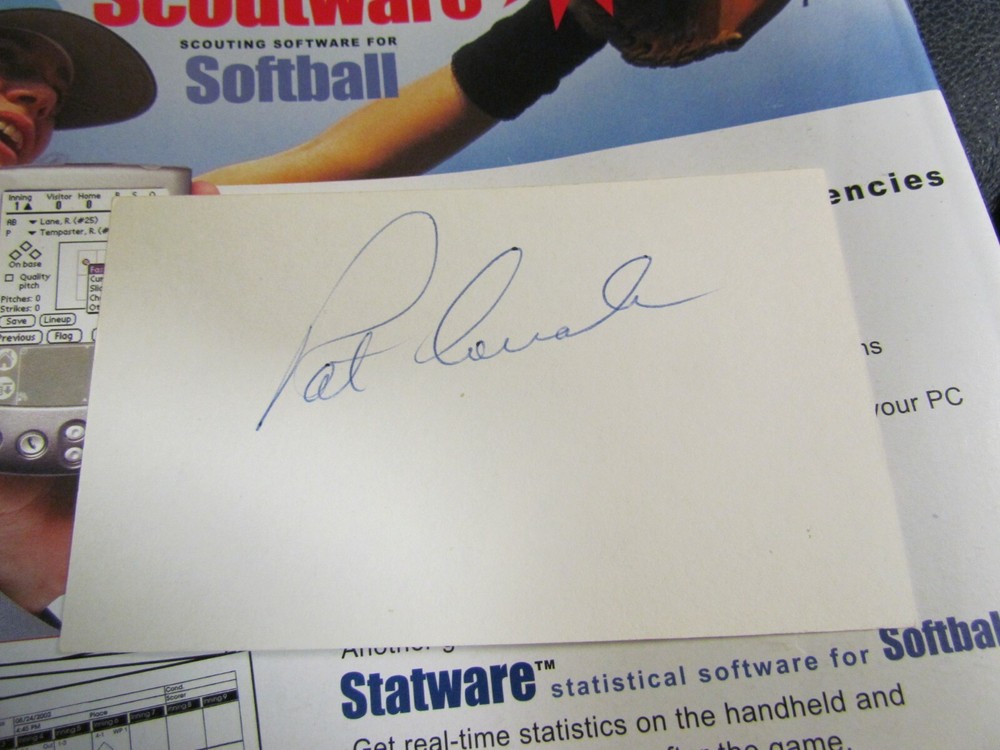 Pat Corrales autographed index card