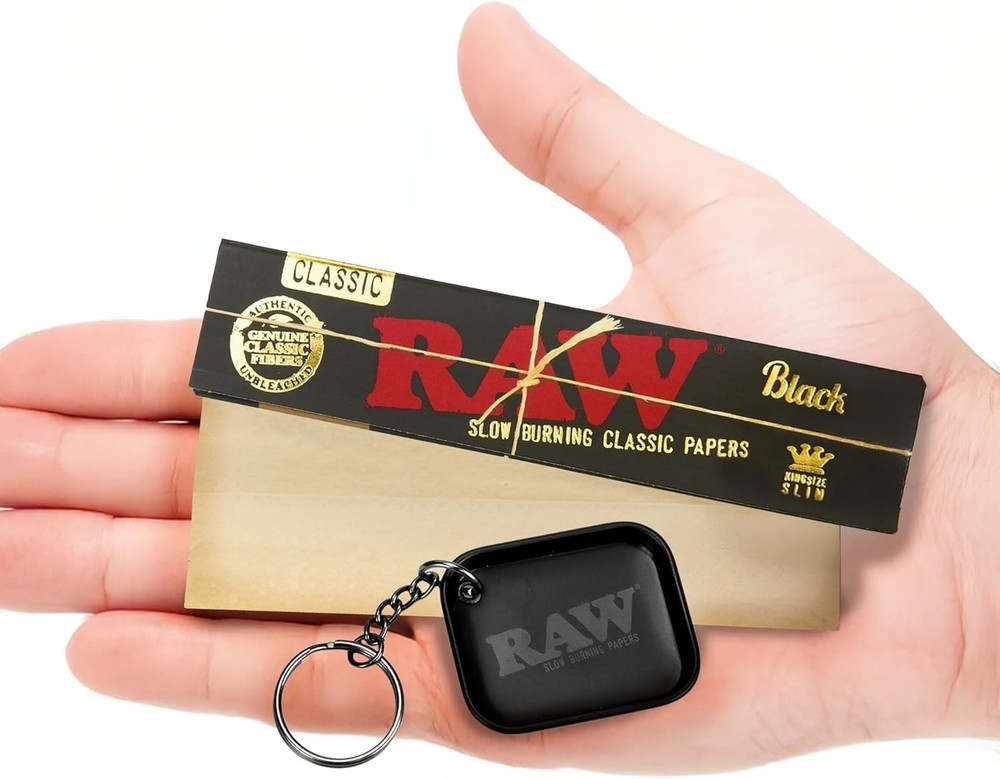 RAW Black King Size Slim Rolling Papers 8 Pack + RAW Black Keychain