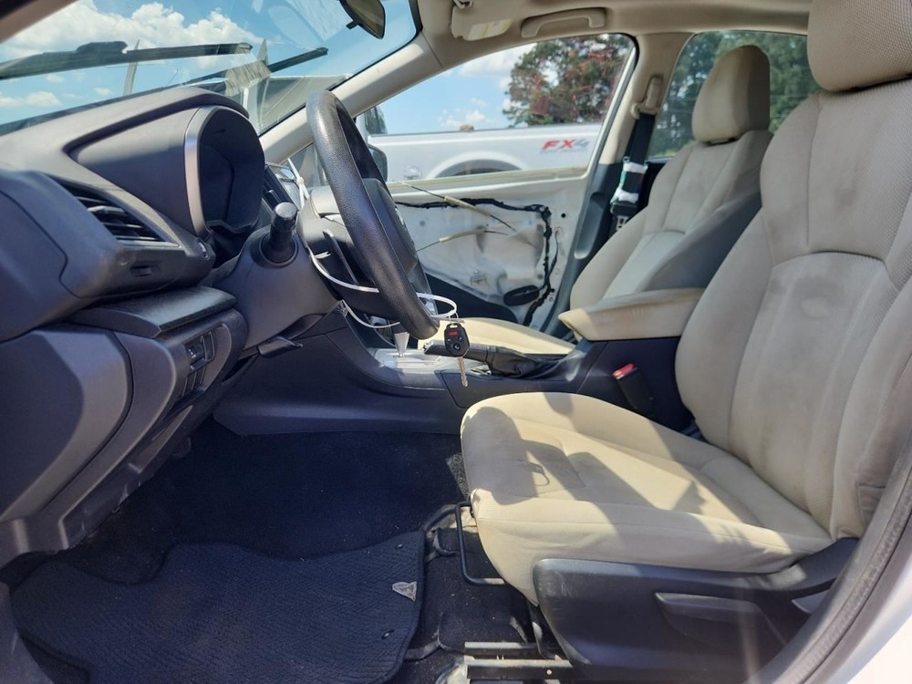 IMPREZA 2017 Glove Box 4743506