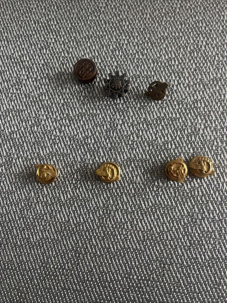 7 Assorted US Military Lapel Pins