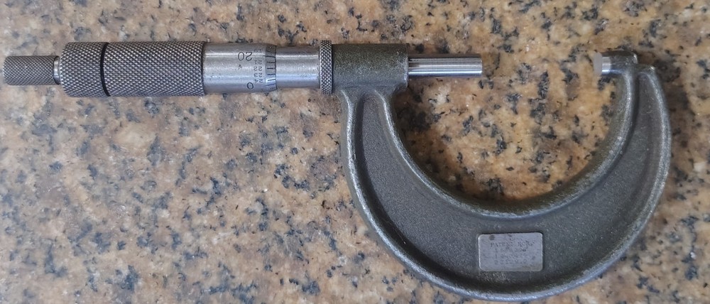 🗽 LUFKIN RULE NO 1942 1-2" MICROMETER