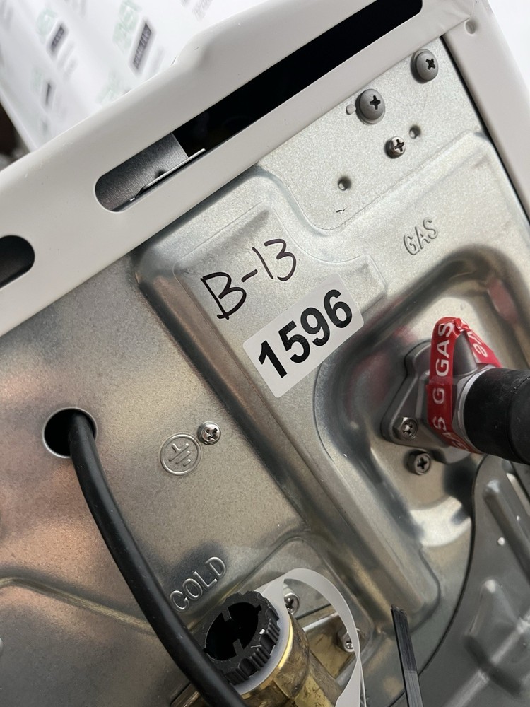 Rinnai V75iN Indoor Tankless Water Heater 180k BTU Natural Gas (B-13 #1596)