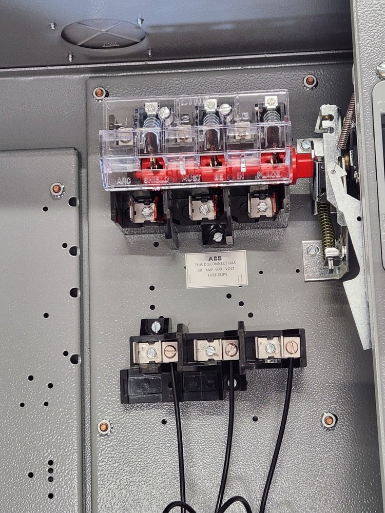 ABB Type 3R Enclosure Rainproof Pumping Plant Panel CR341D044CAA1AA New