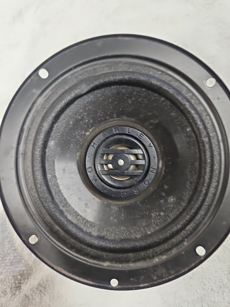 Harley Davidson Road Glide Speaker 76000320