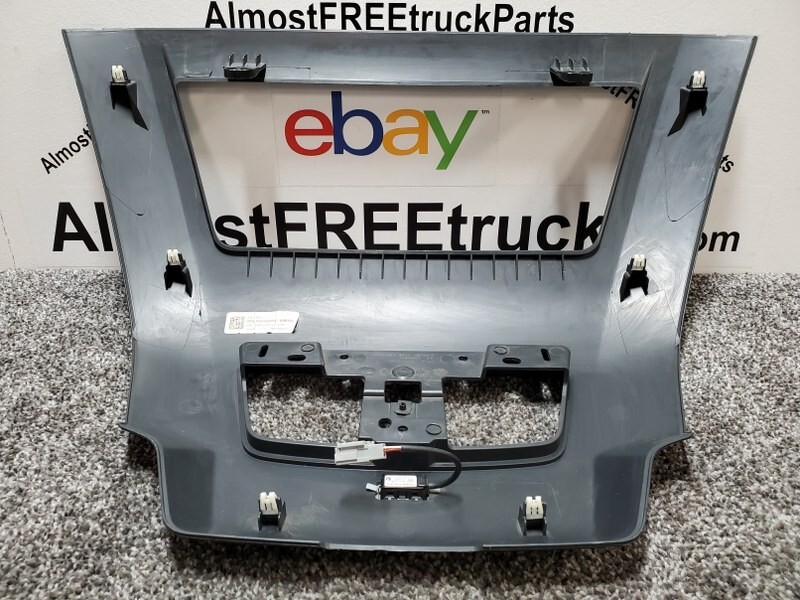 DASH PANEL A18-68901-000 off a 2020 Freightliner - FREE SHIPPING
