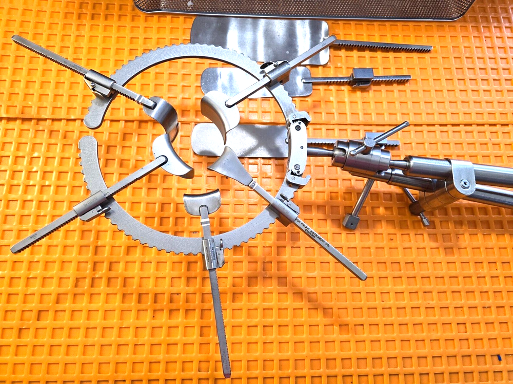Codman Book Walter Retractor Set Arm with Post Holder Clamp & Tray