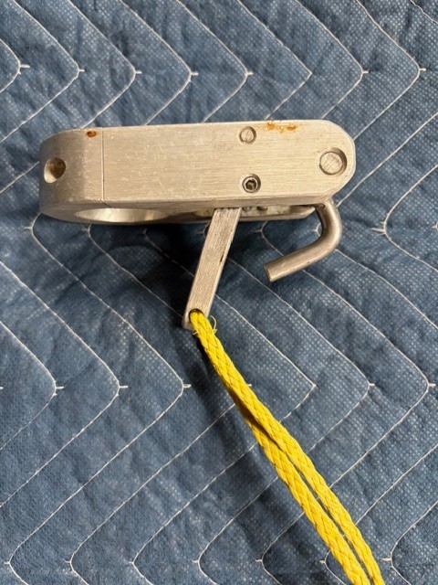 Water ski safety, quick release tow hook
