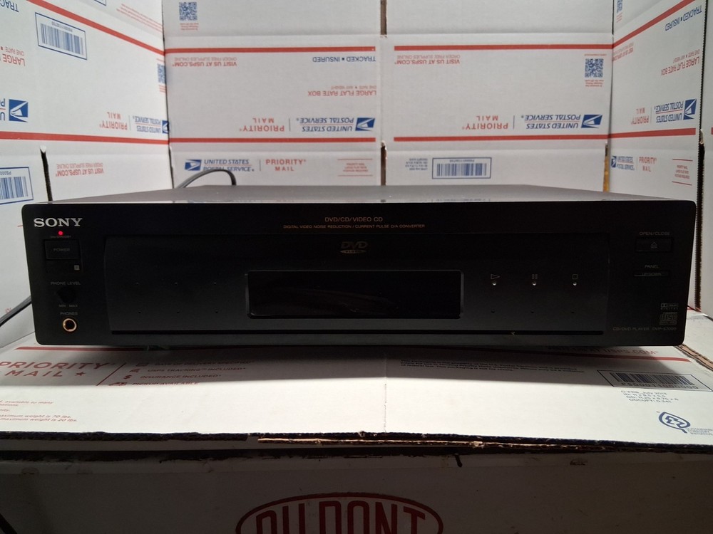 Sony DVP-S7000 CD/DVD Player With Working Remote