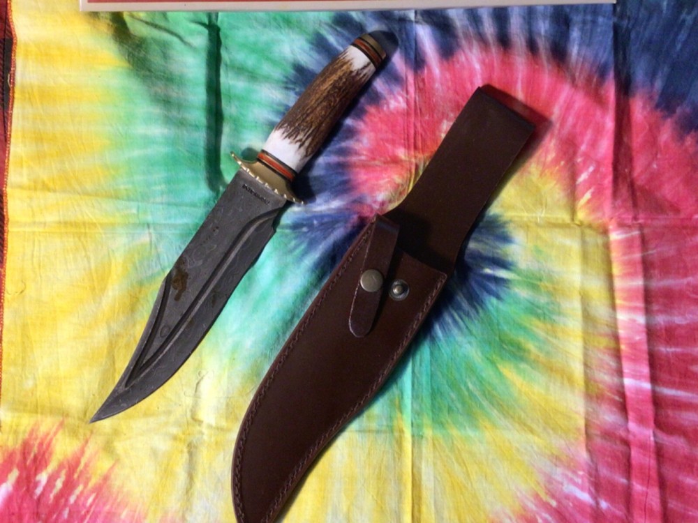 Large Trophy Stag Bowie Knife