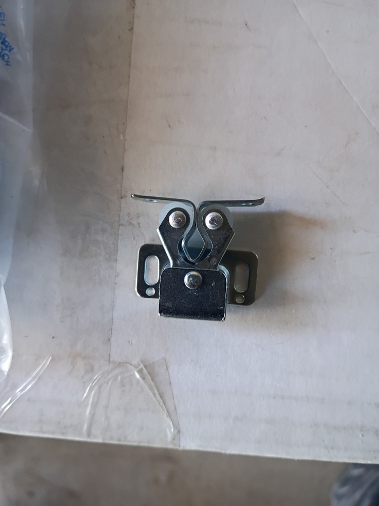 Double Roller Catch Zinc Pack Of 10